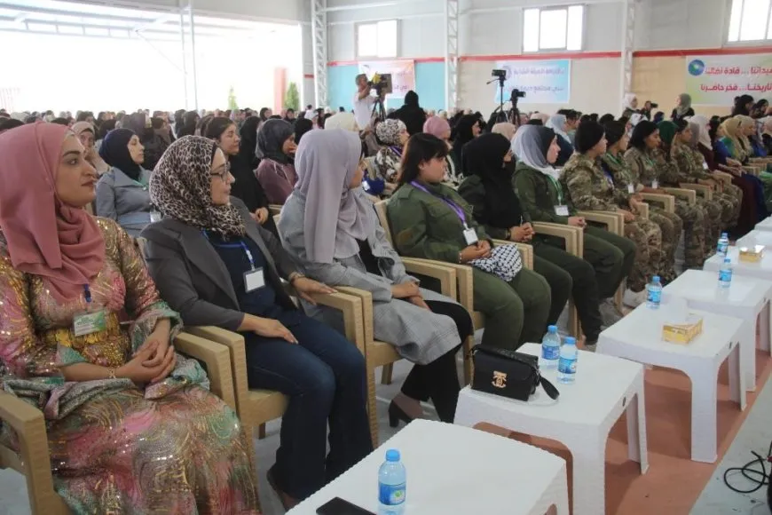 El Consejo de Mujeres de Manbij celebra su segunda conferencia
