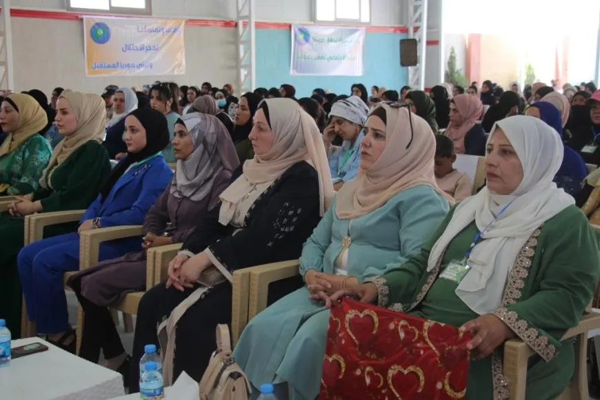 El Consejo de Mujeres de Manbij celebra su segunda conferencia