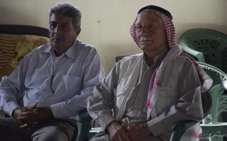 Los representantes de la Iniciativa por la Libertad del Líder Abdullah Ocalan se reúnen con los residentes de Dirbêsiyê