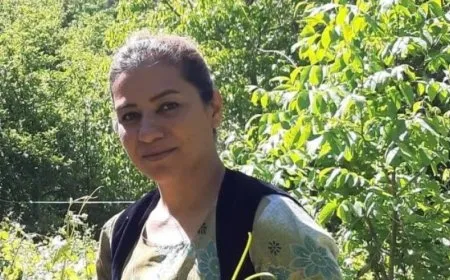 Irán impone restricciones a la activista Hajar Saeedi