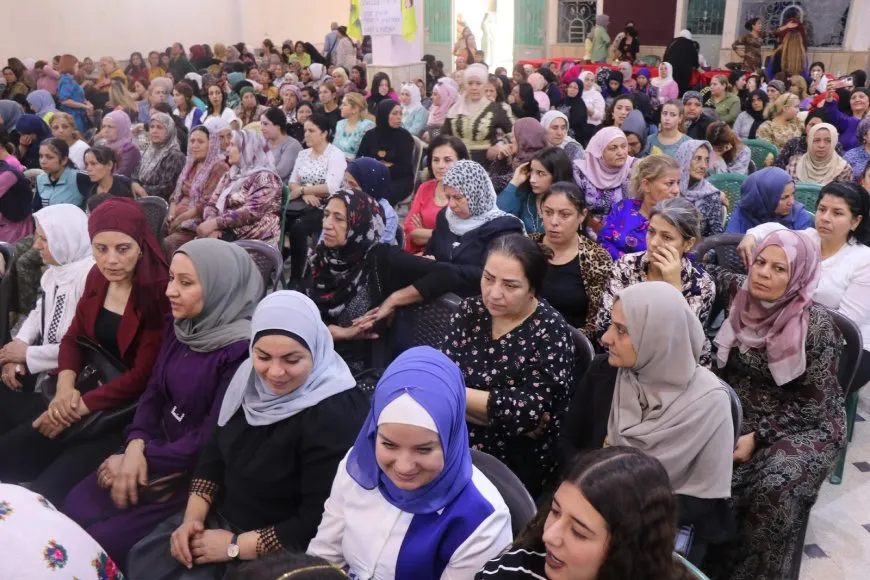 Empiezan las actividades de la conferencia para exigir la libertad física del comandante Ocalan