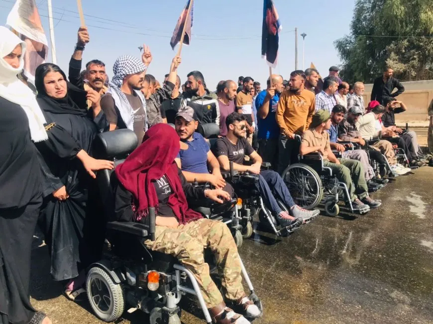 En el 26 aniversario de la conspiración; una marcha masiva en la ciudad de Al-Hasakah