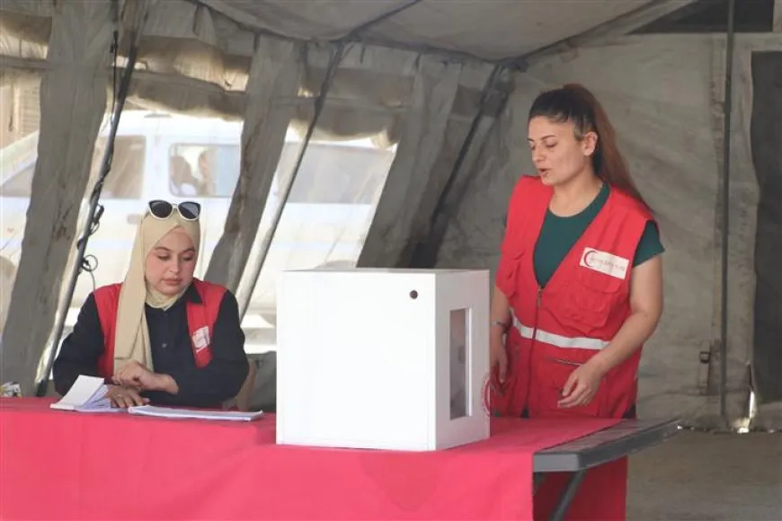La Media Luna Roja Kurda abre un centro para ayudar a las víctimas de la guerra en el Líbano