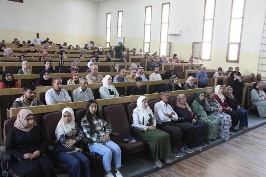 Los habitantes del cantón de Manbij honran la memoria de la mártir Hevrîn Xelef