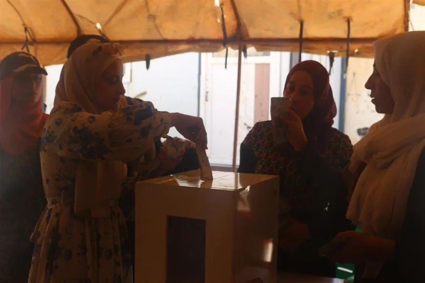 Abren un centro para ayudar a refugiados del Líbano en Hol