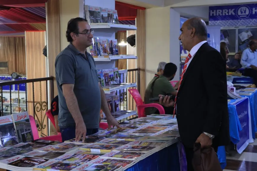 Finaliza el primer día de la feria del libro