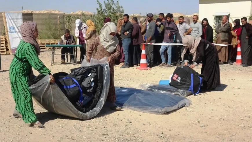 Distribuyen artículos de primera necesidad a los refugiados