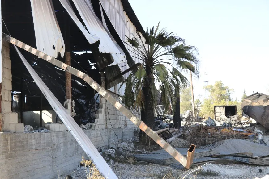 Tremenda destrucción de la infraestructura del noreste de Siria por ataques turcos