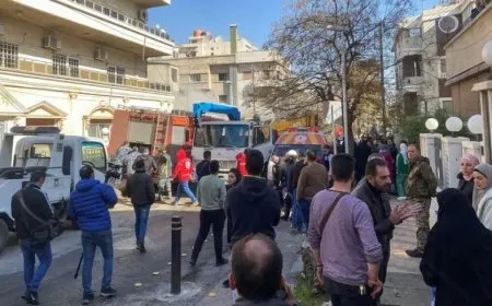 Cuatro personas mueren en ataques israelíes contra los barrios de Mezê y Qudsiya en Damasco