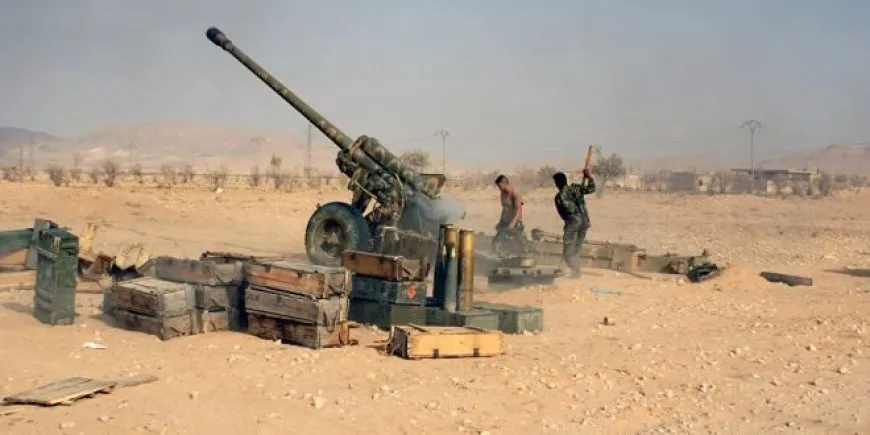Las fuerzas de Damasco bombardean cuatro aldeas en el campo de Idlib y Hama