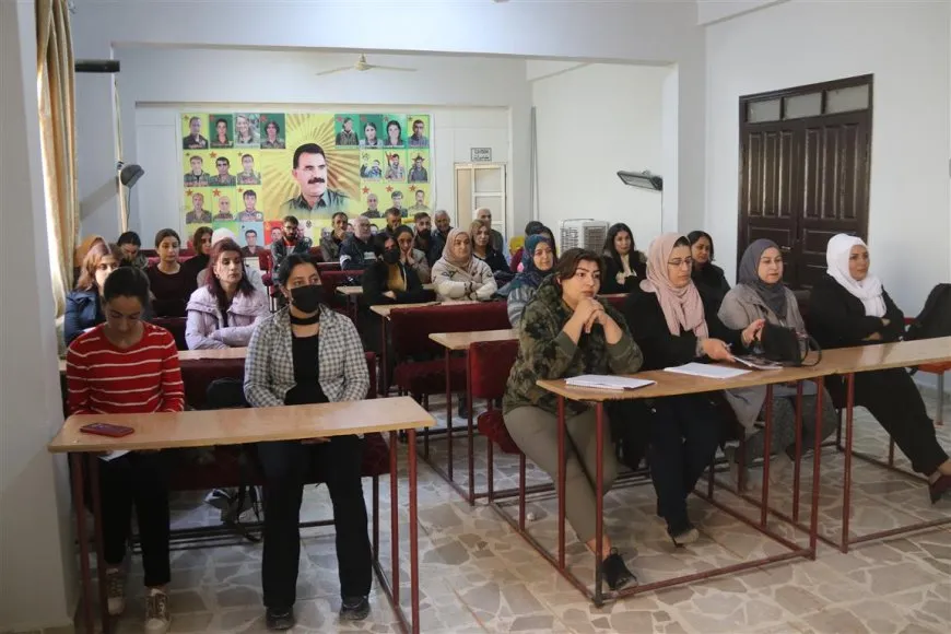 Kongra Star celebra un seminario sobre la lucha contra la violencia contra las mujeres en Amûdê