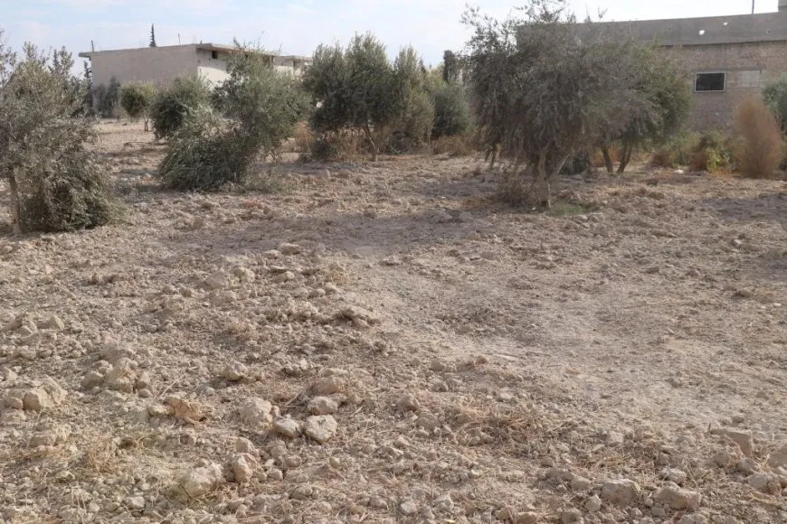 Los residentes de Aoun Al-Datat se aferran a sus hogares a pesar de la intensidad de los ataques