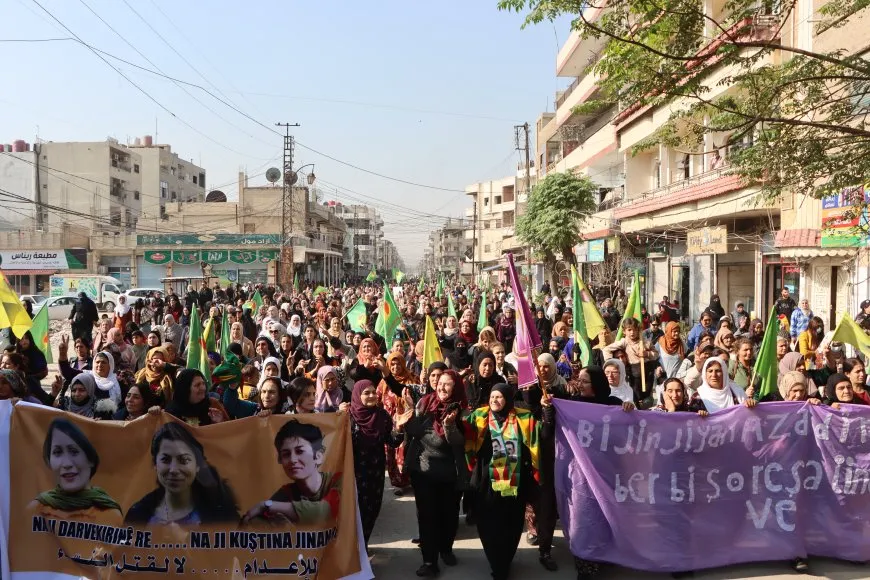 Miles de personas se manifiestan en apoyo a Werîşe Mûradî