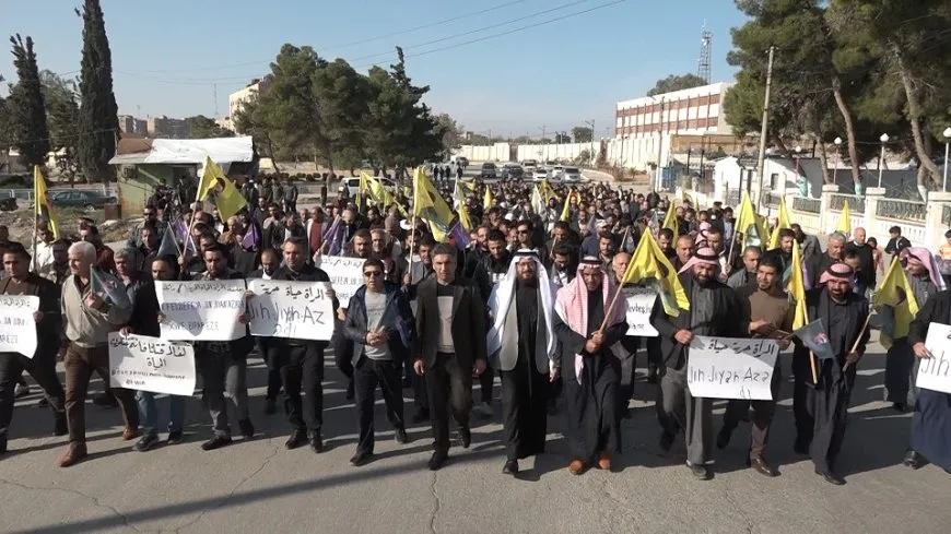 Hombres en Tabqa: Las mujeres son un faro para la liberación de las sociedades