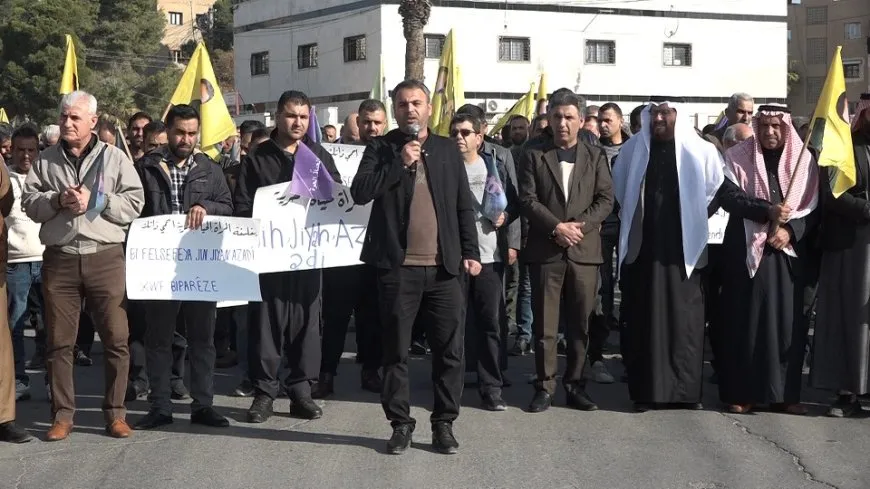 Hombres en Tabqa: Las mujeres son un faro para la liberación de las sociedades
