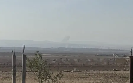 El pueblo de Zormghar, en el campo occidental de Kobani, está siendo bombardeado con armas pesadas