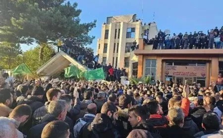 Manifestaciones en muchas ciudades de Siria: hay muertos y heridos