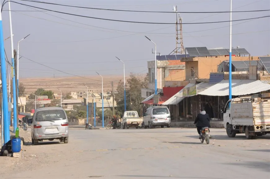 Punto de recogida de ayuda en Al-Hol para apoyar a los desplazados internos de Afrin y Aleppo