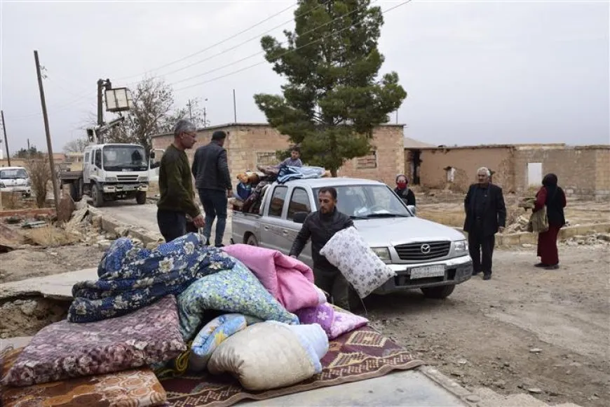 14 familias desplazadas internas recibidas en Tal Tamr mientras la ayuda continúa en Al-Hol