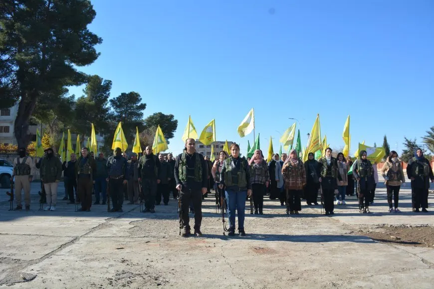 "Protegeremos nuestra revolución junto con las fuerzas militares"
