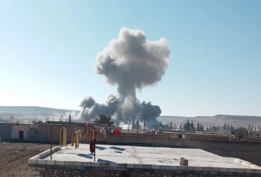 Un dron de la ocupación turca bombardea el edificio del municipio popular en la ciudad de la libertad