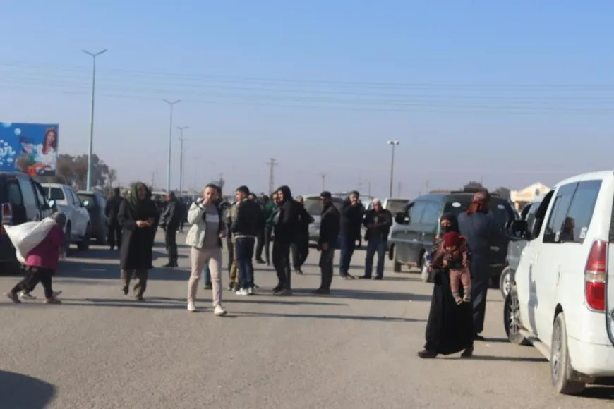 La gente de Raqqa, Tabqa y Deir ez-Zor participa en el turno en la presa de Tishreen