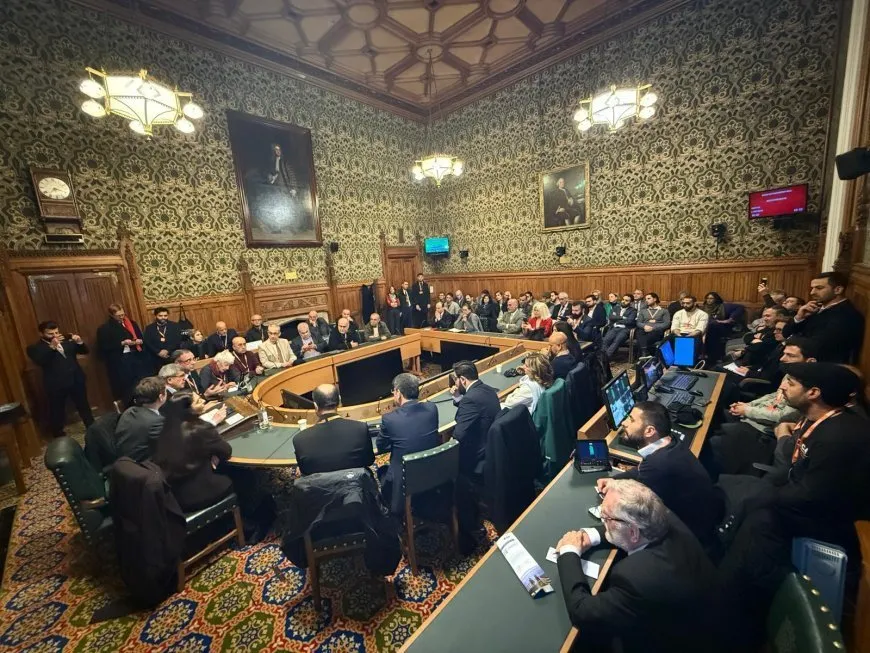 AANES y SDC discuten temas importantes sobre Siria durante la ronda de reuniones en Europa