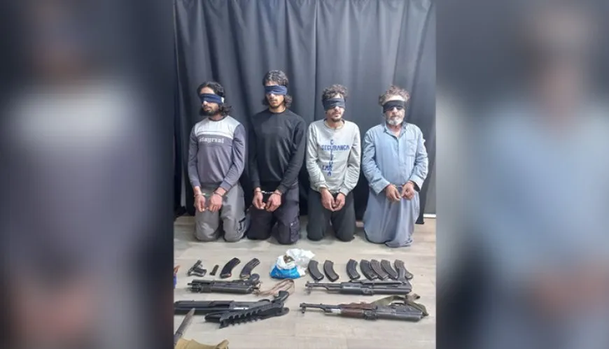 Las SDF arrestan a responsables de  ataques contra celdas en el campo de Deir ez-Zor
