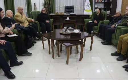 Una delegación británica visita el noreste de Siria