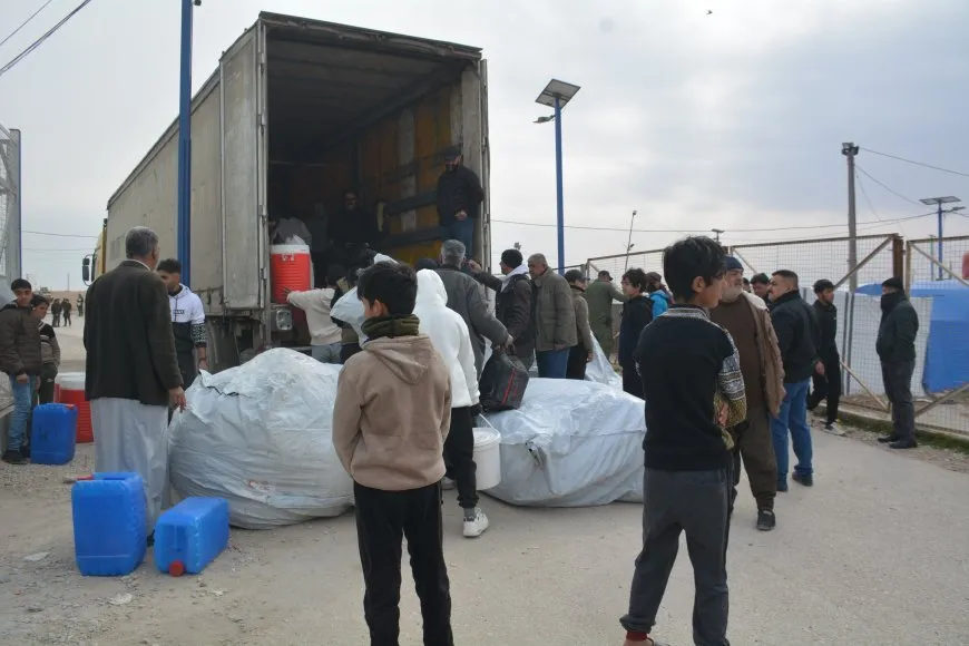 44 familias iraquíes abandonan el campamento de Roj