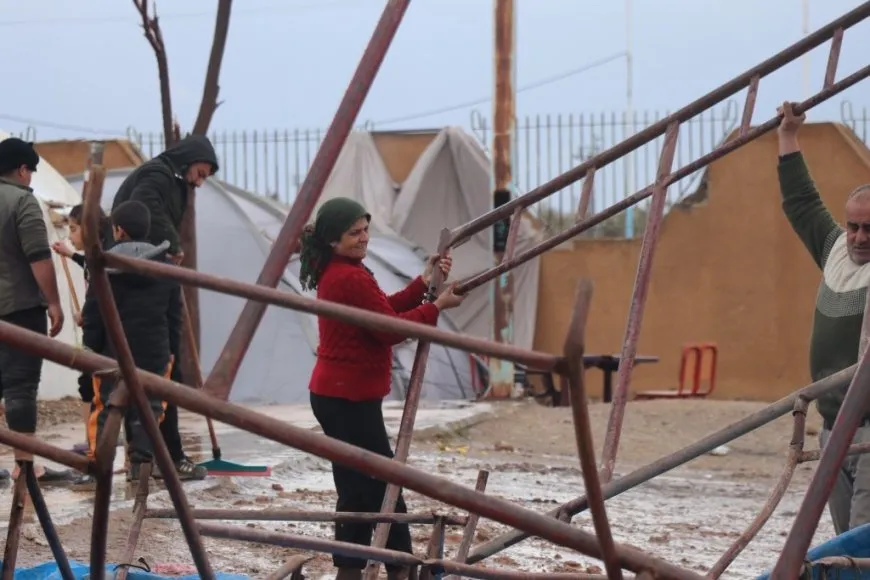 Las duras condiciones climáticas empeoran la situación de los desplazados internos de Afrin y Shahba