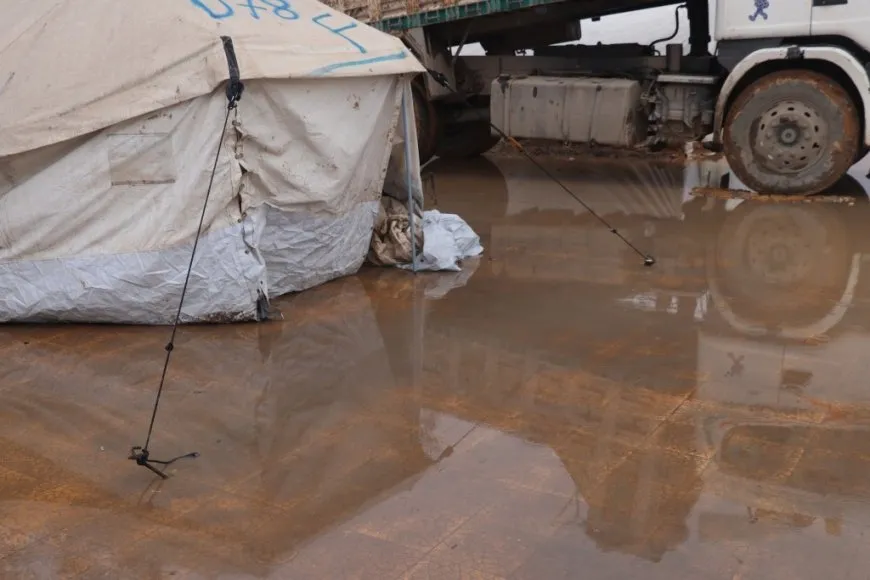 Las duras condiciones climáticas empeoran la situación de los desplazados internos de Afrin y Shahba