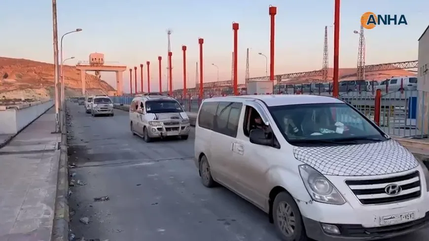 Un nuevo convoy civil de Jazira llega a la presa de Tişrîn