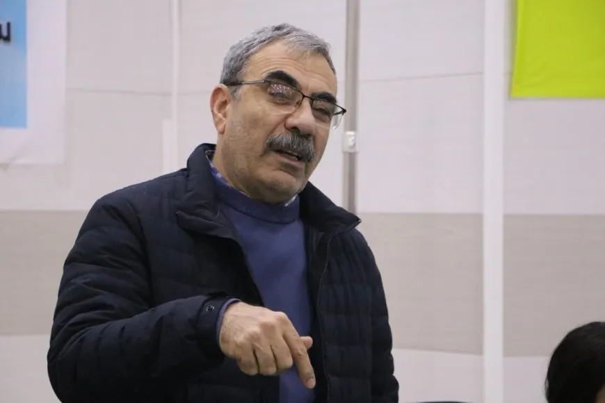 Aldar Xelîl: El Estado turco intenta dividir Siria