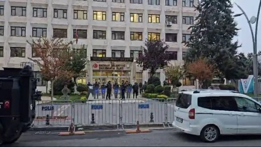 Las autoridades turcas nombran a un gobernador para otro municipio en norte del Kurdistán