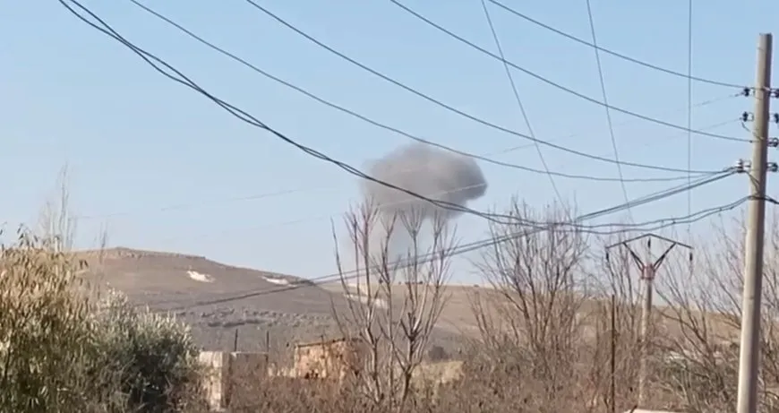 Aviones de guerra de ocupación turca bombardean el sur del campo de Kobani