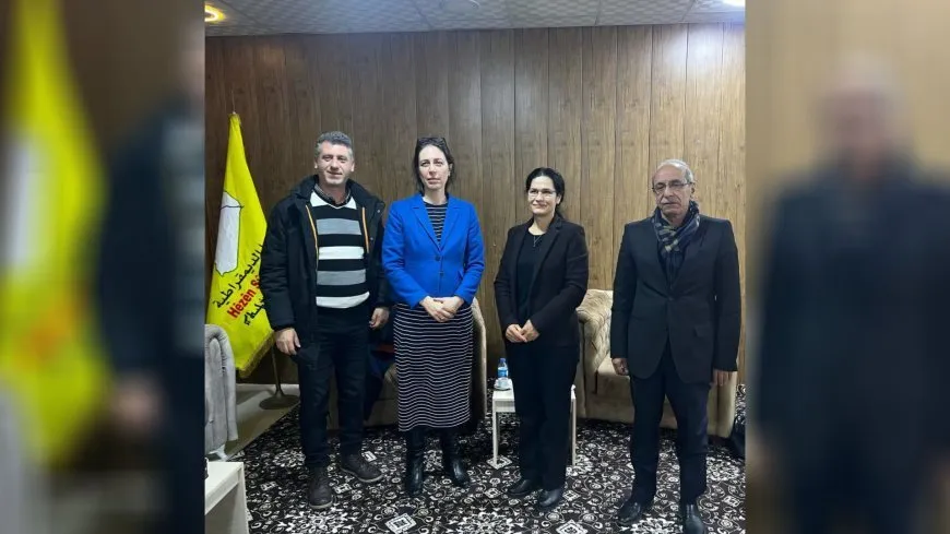 Una delegación británica se reúne con el Departamento de Asuntos Exteriores