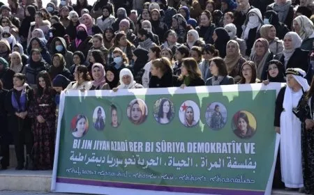 La filosofía de las mujeres, la vida y la libertad representa el camino hacia la Siria democrática