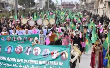 Las mujeres Deir ez-Zor se comprometen a continuar la lucha contra la tiranía