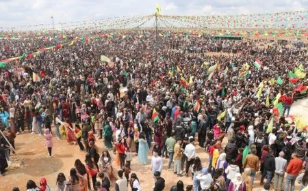 La celebración de Newroz concluye con llamamientos a la resistencia y la lucha