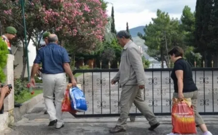 La familia del líder Abdullah Ocalan y las familias de tres prisioneros llegan a Imrali