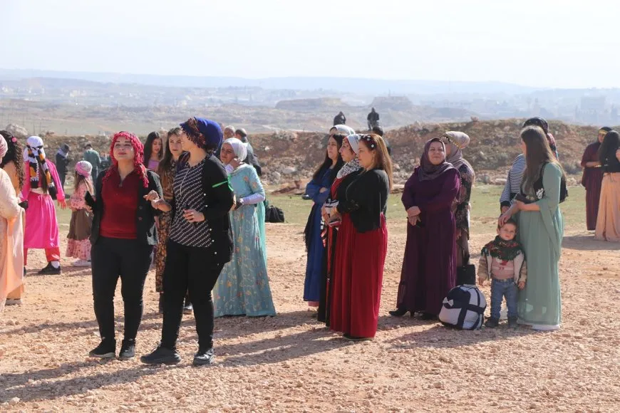 Comienzan las celebraciones del 8 de marzo en el norte y el este de Siria, y en Alepo