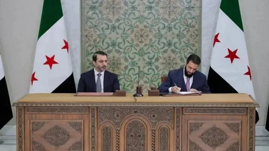 Al-Sharaa firma la Declaración Constitucional