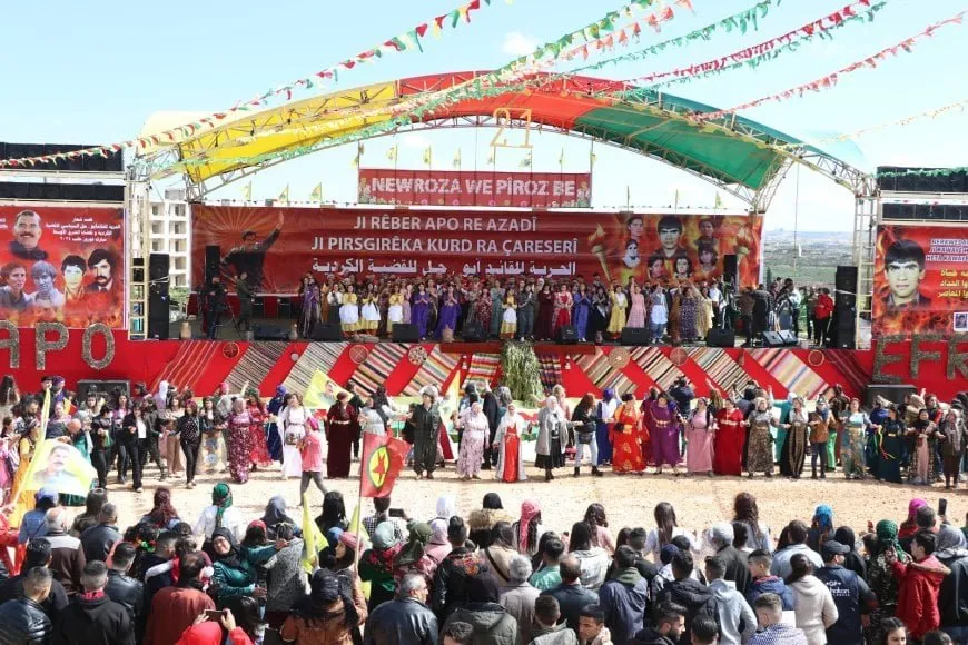 Newroz en Alepo: funcionarios de la administración de Damasco, invitados a la celebración