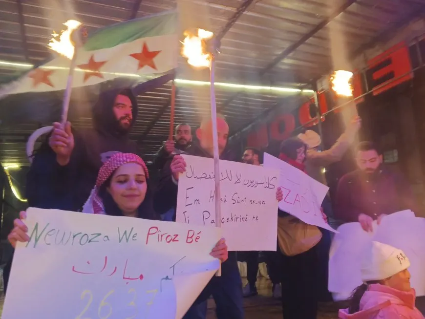 En Suwayda encienden la llama de Newroz bajo el lema “Unidad y libertad”