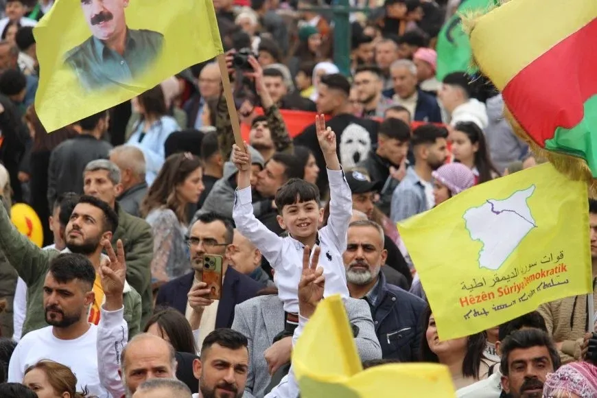 Un símbolo de unidad entre los pueblos en la celebración de Newroz en Alepo