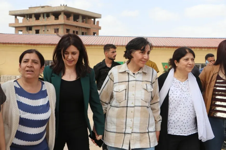 YPJ celebra el 12o aniversario de su establecimiento