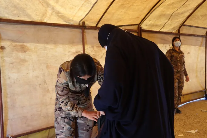Arrestan a seis colaboradores de ISIS dentro del campamento de Roj