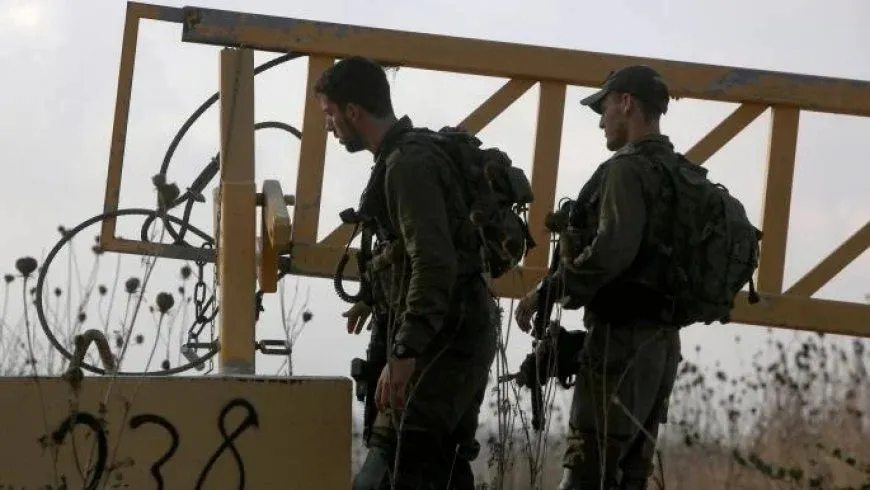 Fuerzas israelíes irrumpen en viviendas y una escuela en una aldea rural de Al-Quneitra