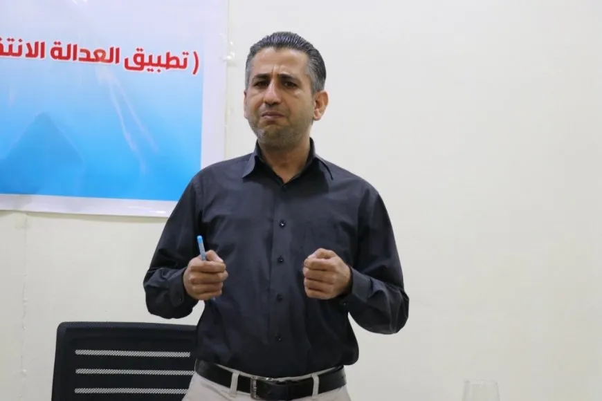 Celebran en Tabqa una mesa redonda sobre la implementación de la justicia transicional